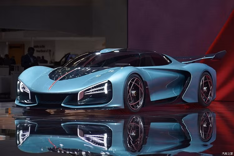 Vào hồi tháng 9 năm ngoái, thương hiệu Hồng Kỳ của Trung Quốc đã gây bất ngờ khi mang một mẫu siêu xe đến triển lãm Ô tô Frankfurt 2019 để trưng bày. Được gọi bằng cái tên siêu xe Hồng Kỳ S9, đây là mẫu siêu xe đầu tiên do thương hiệu này thiết kế và chế tạo nội bộ.