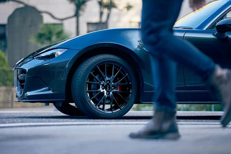 Ra mat Mazda MX-5 RS 2021, khoi diem hon 815 trieu dong-Hinh-2