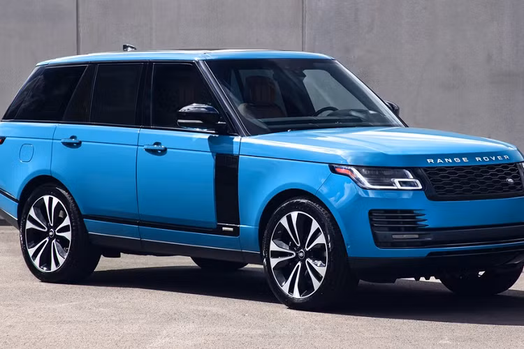 Land Rover vẫn chưa công bố chi tiết giá xe Range Rover Fifty, ngày mở bán mẫu SUV phiên bản giới hạn này vẫn còn là ẩn số.