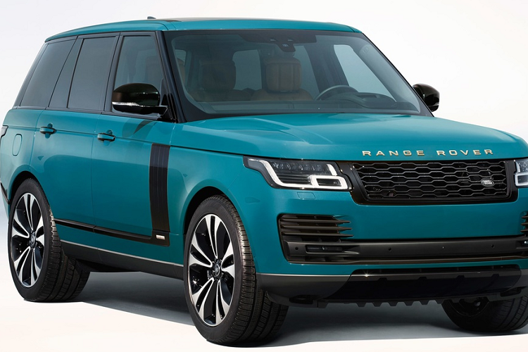 Land Rover cung cấp tổng cộng 7 màu sơn cho mẫu Range Rover phiên bản đặc biệt này, trong đó có 4 màu sơn tiêu chuẩn và 3 màu sơn đặc biệt với số lượng hạn chế.