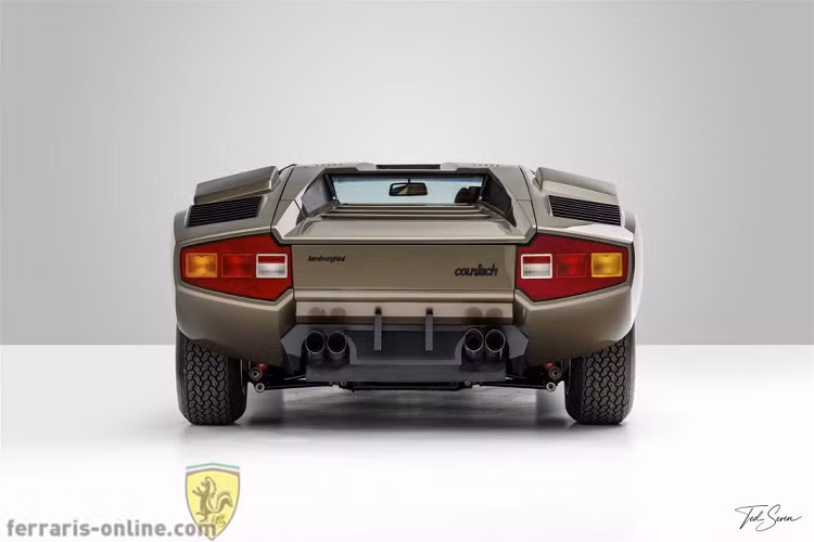 Ở LP400, Lamborghini lần đầu mang đến trên một chiếc xe của mình động cơ đặt giữa và dọc theo xe. Khối động cơ V12 này có dung tích 3,9 lít, sản sinh công suất cực đại 370 mã lực, đi cùng hộp số sàn 5 cấp. Ở biến thể LP400 S thay thế, khối động cơ V12 chỉ tạo ra 350 mã lực, tuy nhiên ngoại hình có nhiều thay thế chính là thứ khiến chiếc xe được săn đón nhiều hơn ở những năm ’70.