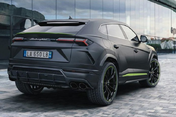 Hãng siêu xe Lamborghini trang bị đến 6 chế độ lái cho siêu SUV Urus và gọi là Anima. Ngoài 3 chế độ lái quen thuộc trên các siêu xe như Strada (đường phố), Sport (thể thao), Corsa (đường đua), siêu SUV Urus còn có thêm 3 chế độ lái khác là Sabbia (đường cát), Terra (việt dã) và Neve (tuyết).