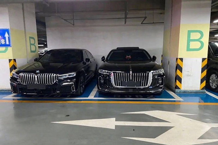 Thực tế không chỉ thương hiệu xe sang BMW, những năm gần đây các nhà sản xuất ôtô có xu hướng tăng kích thước lưới tản nhiệt trung tâm để thu hút sự chú ý của khách hàng, đặc biệt là những người tiêu dùng ở châu Á.