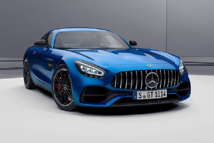 Sau khi trình làng dòng siêu xe Mercedes-AMG GT Black Series 2021, bộ phận hiệu suất cao của Mercedes-Benz đã tiến hành nâng cấp cho dòng GT tiêu chuẩn.
