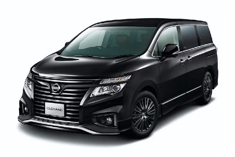  Giá xe Nissan Elgrand 2020 Highway Star Jet Black Urban Chrome từ 4.373.600 yên (khoảng 923 triệu đồng) dành cho phiên bản động cơ Xăng QR25DE 2.5 lít 4 xy lanh. Nissan bên cạnh đó còn cung cấp phiên bản đặc biệt với khối máy V6 3.5 lít và giá bán 5.442.800 yên (khoảng 1,150 tỷ đồng). Hai phiên bản đều sử dụng hộp số CVT và tương thích với tùy chọn hệ dẫn động 4WD.
