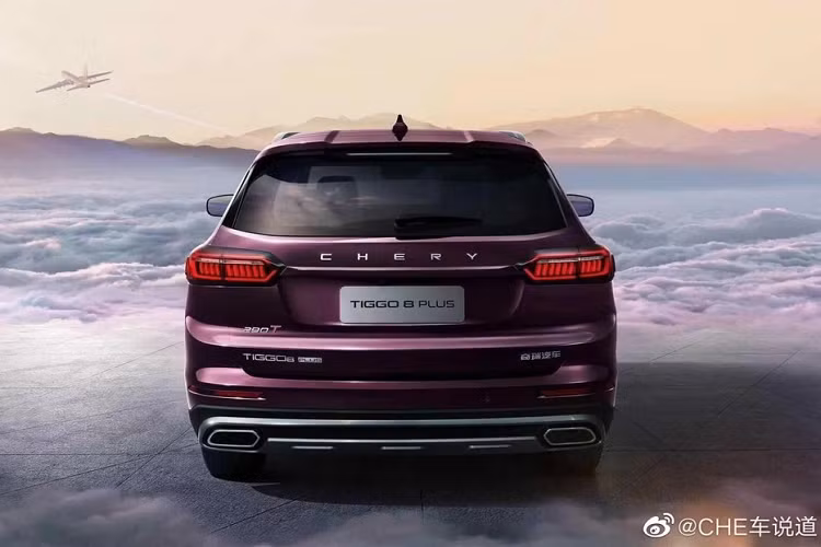 Nằm dưới nắp capô là một khối động cơ tăng áp dung tích 1.6 lít sản sinh 195 mã lực và 290 Nm mô-men xoắn cực đại, kết nối với một hộp số DCT 7 cấp.