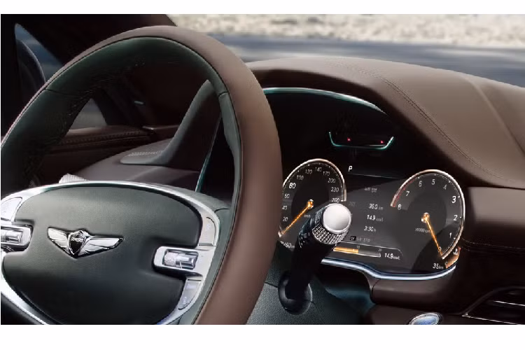 Các tính năng an toàn gồm kiểm soát hành trình thông minh, trợ giúp tránh va chạm trước, trợ giúp tránh va chạm phía sau, hệ thống trợ giúp trên cao tốc, trợ giúp tránh va chạm với phương tiện băng qua phía sau, trợ giúp tránh va chạm khi đỗ xe, và cảnh báo mức tập trung của tài xế.