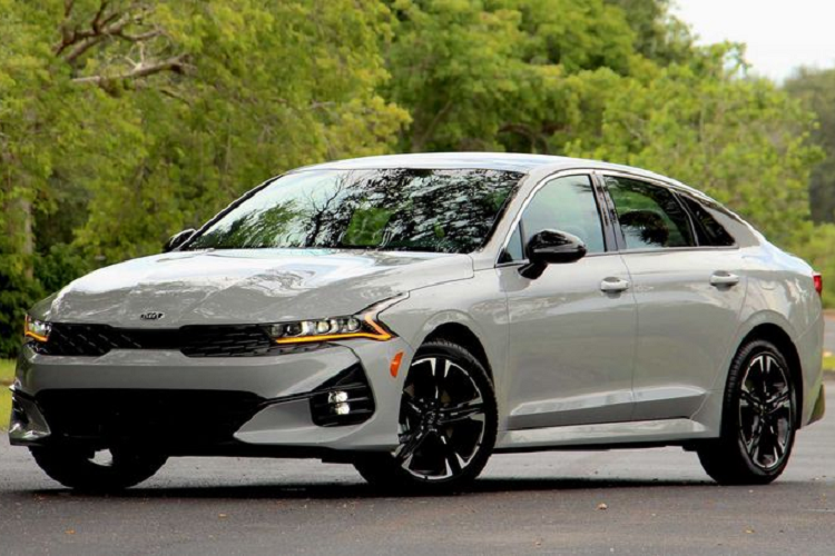 Đó là một thành tích khá tốt đối với Kia K5 2021 vì BMW 3-Series hiện tại được ca ngợi rất nhiều về khả năng xử lý lái.