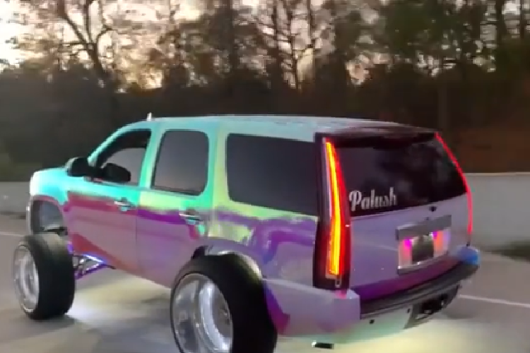 Dù người ta có nghĩ gì đi nữa, rõ ràng chiếc SUV to lớn này đã trải qua một quá trình độ công phu để có được những gì thấy. 