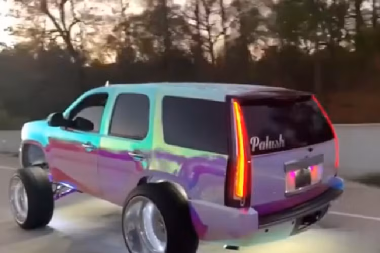 Dù người ta có nghĩ gì đi nữa, rõ ràng chiếc SUV to lớn này đã trải qua một quá trình độ công phu để có được những gì thấy. 