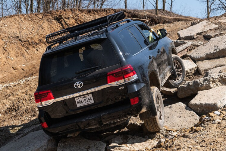 Theo dự đoán, nhiều khả năng Toyota Land Cruiser thế hệ mới sẽ sử dụng động cơ 3.5 tăng áp và 3.5 hybrid.