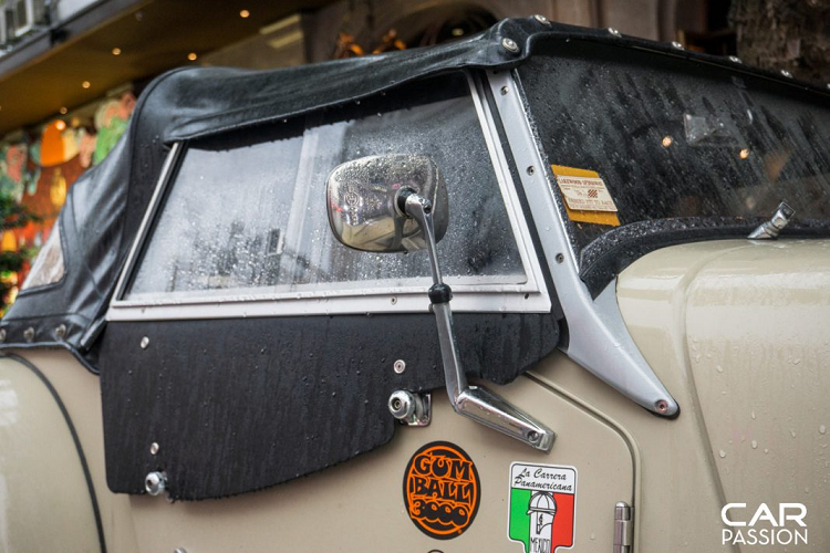 Morgan Plus 4 sử dụng động cơ 4 xy-lanh có dung tích 2.0 lít do Ford sản xuất, sản sinh công suất tối đa 154 mã lực và mô men xoắn cực đại 201 Nm, kết hợp cùng hộp số tự động 5 cấp đến từ Mazda. Xe sử dụng hệ dẫn động cầu sau, Morgan Plus 4 mất 7,5 giây để tăng tốc từ 0-100 km/h và có tốc độ tối đa 189 km/h.