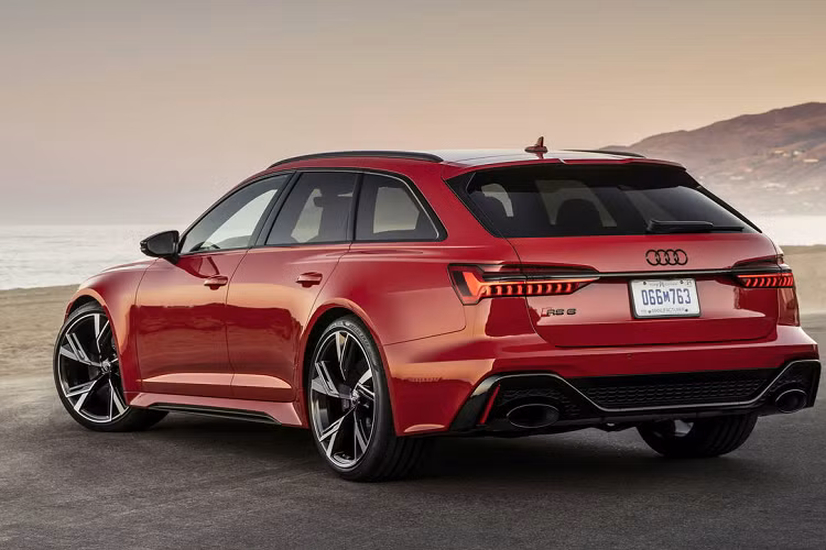 Bảng đồng hồ của mẫu xe wagon Audi RS6 Avant thế hệ mới lên tới 12,3 inch có thêm lựa chọn giao diện theo phong cách thể thao RS.