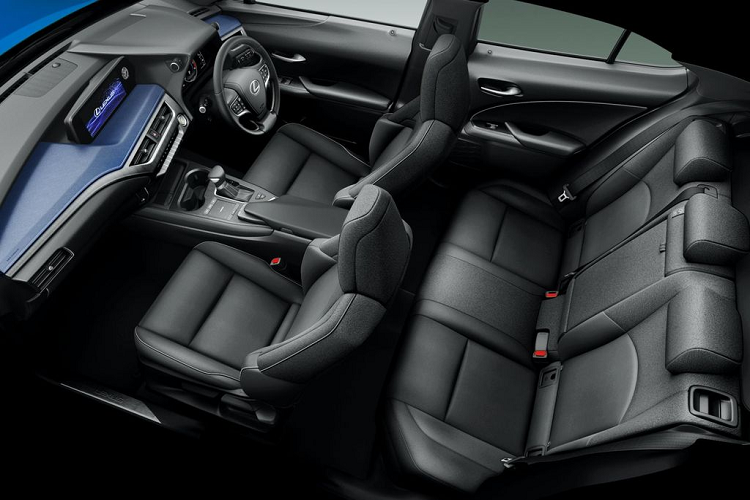 Được phát triển dựa trên UX 200, phiên bản này cũng sử dụng mâm hợp kim màu Xám tối kim loại kích thước 17-inch, nội thất đen và xanh cô-ban tương phản với màu xanh dương trên cụm ốp taplo, ghế ngồi vải đen cùng các đường chỉ khâu trắng và cuối cùng là tấm ngưỡng cửa bằng nhôm khắc chữ “Lexus”.