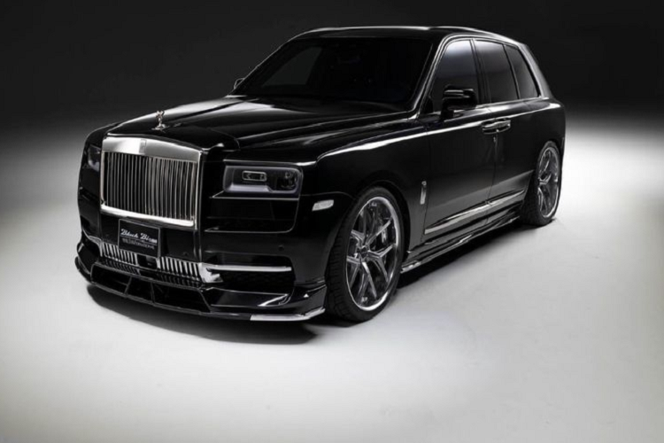 Phải nói rằng SUV siêu sang Rolls-Royce Cullinan đã truyền cảm hứng mạnh mẽ cho mọi công ty điều chỉnh, chiếc xe trong bài thuộc Wald International và nó có tên là Black Bison. Tổng thể chiếc Cullinan Black Bison trông có vẻ "kín đáo" nhưng thực ra lại rất nổi trội.