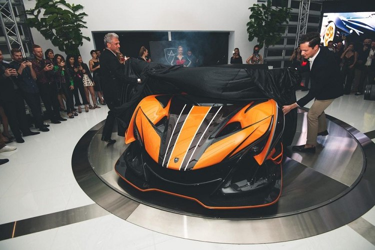 Chiếc siêu xe Apollo triệu đô thứ 2 sản xuất dành cho khách hàng được lộ diện trên thế giới ở một sự kiện đặc biệt tại Miami, Hoa Kỳ.