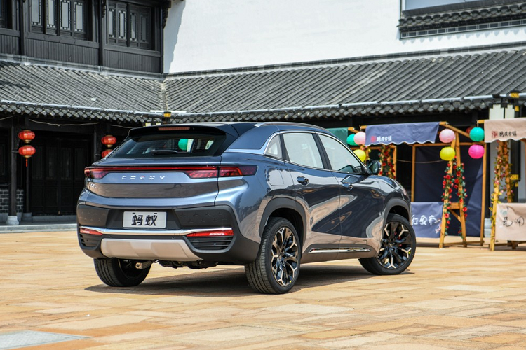 Mới đây, Chery đã chính thức giới thiệu một mẫu SUV cỡ vừa chạy điện thuần chủng hoàn toàn mới mang tên Ant với mục đích đáp ứng những người mua có nhu cầu đi xa và đối mặt nhiều tình huống khó hơn