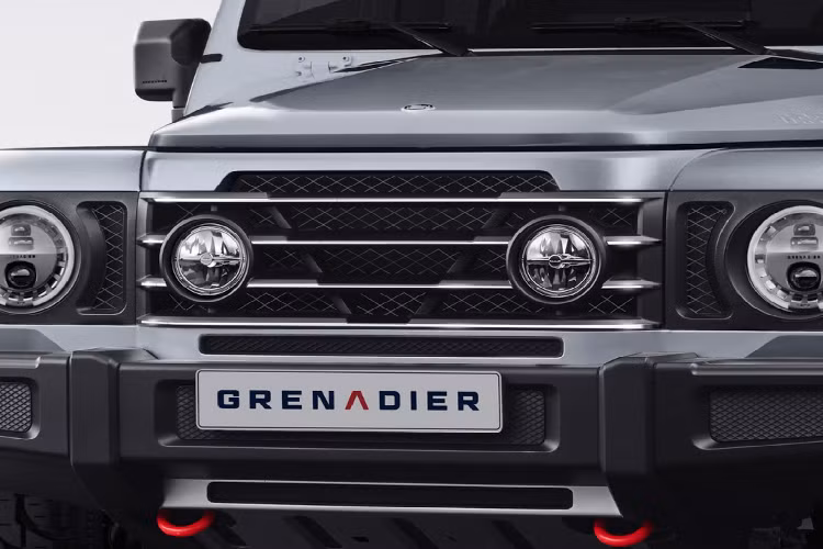 Land Rover đã từng thắng kiện khi khởi tố Landwind X7 đạo nhái thiết kế của mình, tuy nhiên nếu một mẫu xe sao chép một mẫu xe khác và chỉ được phân phối nội địa, điều đó sẽ khiến các nhà sản xuất ô tô “lực bất đồng tâm”.