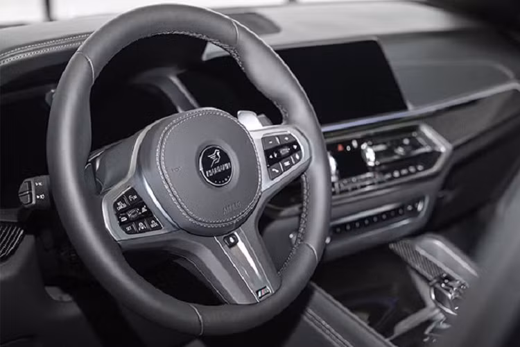 Chưa hết, BMW X6 độ Hamann mới còn có thể được hạ thấp gầm với hệ thống treo mới từ Hamann, giúp giảm tối đa 25 mm gầm xe. Nhắc đến các bản độ hầm hố không thể bỏ qua các bộ vành độc đáo.