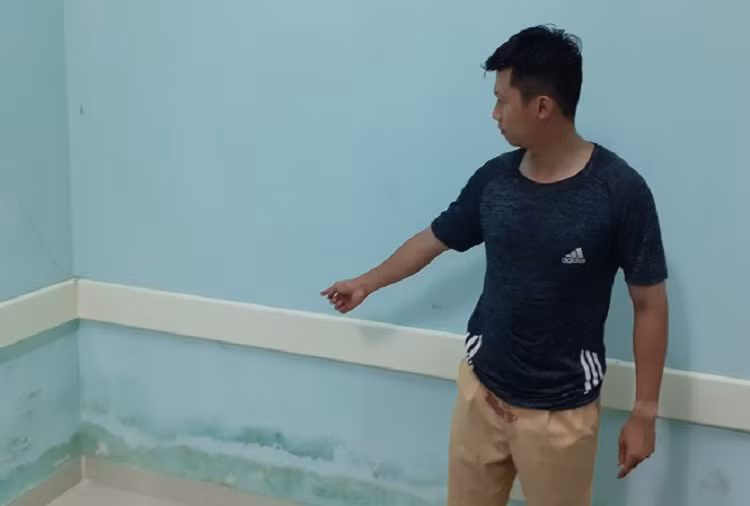 Trung uy CSGT bi nhom con do hanh hung tai benh vien