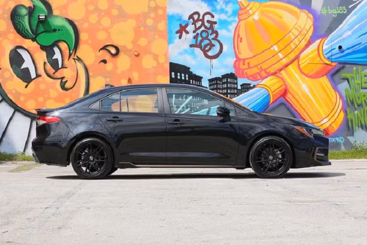 Ngay cả khi so sánh với những đối thủ khác như Forte GT, Volkswagen Jetta GLI và Hyundai Elantra Sport; Toyota vẫn sẽ nằm ở cuối bảng của phân khúc này.