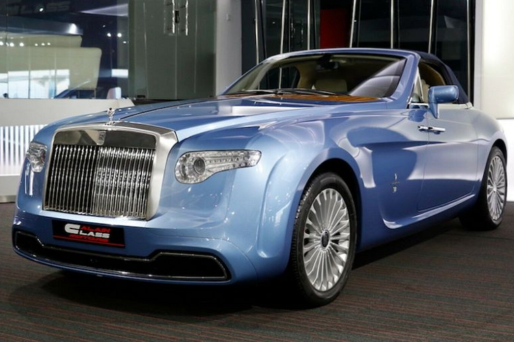 Rolls-Royce Hyperion là một phiên bản đặc biệt được Pininfarina tạo ra dựa trên chiếc Drophead Coupe thế hệ thứ ba, với thân xe bằng sợi carbon cá nhân hóa đặc sắc và nội thất được nâng cấp mạnh mẽ - hàng ghế sau được loại bỏ hoàn toàn, biến nó trở thành một chiếc xe mui trần hai chỗ sành điệu.
