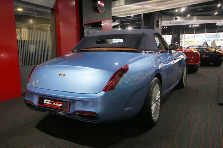 Cung cấp sức mạnh cho Hyperion vẫn là khối động cơ V12 6,75 lít sản sinh công suất 453 mã lực và mô-men xoắn cực đại 720Nm. Xe được trang bị hộp số tự động 6 cấp, xe có khả năng tăng tốc từ 0 - 96 km/h trong vòng chưa đầy 6 giây.