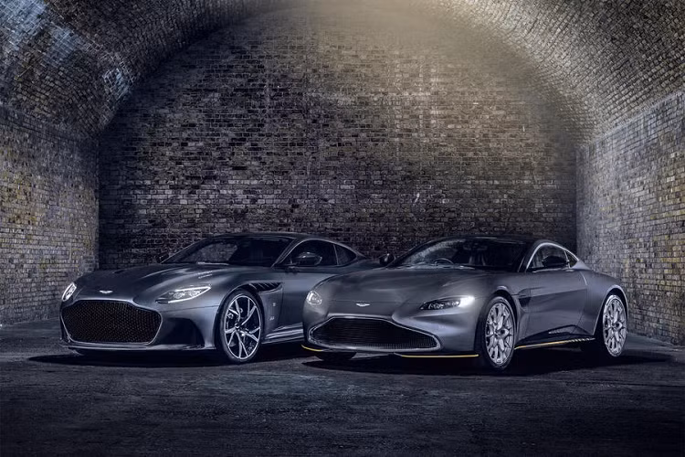 No Time to Die, tác phẩm thứ 25 trong loạt phim về chàng điệp viên James Bond, dự kiến sẽ công chiếu trên toàn cầu vào tháng 11. Nhân thời điểm ra mắt bộ phim đã tới gần, Aston Martin vừa chính thức trình làng phiên bản đặc biệt 007 Edition của Vantage và DBS Superleggera.