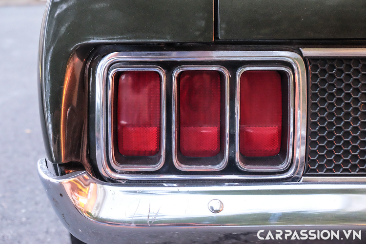 Hệ thống xả độ này giúp đem lại cho xe âm thanh động cơ hầm hố hơn, phù hợp với một chiếc xe cơ bắp Mỹ mang tính biểu tượng.