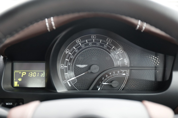 Cung cấp sức mạnh cho Cygnet là động cơ xăng I4 1.3L, công suất tối đa 97 mã lực. Xe sử dụng hộp số vô cấp CVT và hệ dẫn động cầu trước.