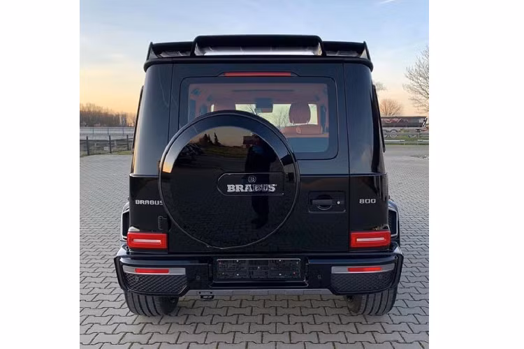 Trên phiên bản Brabus 800 Widestar, xe có công suất cực đại tăng thêm 212 mã lực, lên mức 789 "con ngựa" tại vòng tua máy 6.600 vòng/phút và mô-men xoắn đạt mức 1.000 Nm, tăng 150 Nm tại vòng tua máy 3.600 vòng/phút.