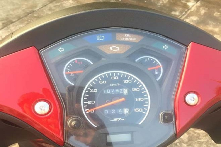 Xe có giá bán cao ngoài việc vì ngoại hình đẹp và máy móc zin và sở hữu biển số ngũ quý 6 tuyệt đẹp được nhiều người ưa chuộng. Bởi theo quan niệm của người châu Á cũng như Việt Nam, số 6 vốn tượng trưng cho tài lộc. 5 số đều trùng lặp thể hiện sự phát triển trong công việc làm ăn của chủ sở hữu; nếu xe mang biển số "ngũ quý 6" như chiếc Honda SH này thì chủ nhân sẽ gặp nhiều may mắn và tài lộc. 