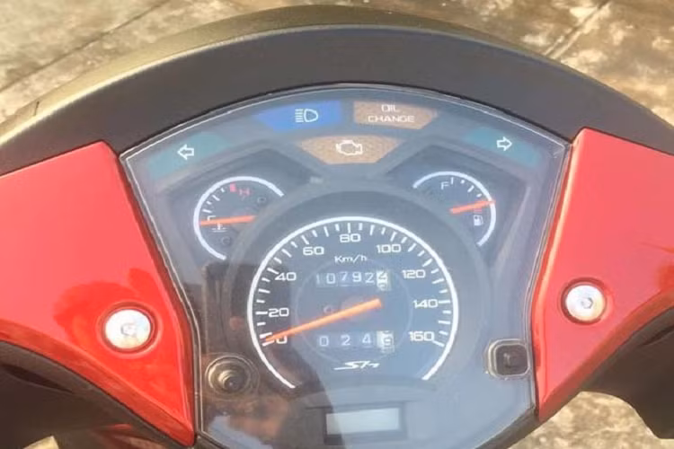 Xe có giá bán cao ngoài việc vì ngoại hình đẹp và máy móc zin và sở hữu biển số ngũ quý 6 tuyệt đẹp được nhiều người ưa chuộng. Bởi theo quan niệm của người châu Á cũng như Việt Nam, số 6 vốn tượng trưng cho tài lộc. 5 số đều trùng lặp thể hiện sự phát triển trong công việc làm ăn của chủ sở hữu; nếu xe mang biển số "ngũ quý 6" như chiếc Honda SH này thì chủ nhân sẽ gặp nhiều may mắn và tài lộc. 