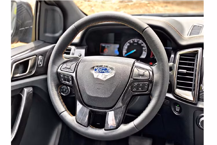 Số 5 là con số chính giữa trong dãy số tự nhiên là con số đứng ở địa thế cân bằng. Chính vì vậy chiếc Ford Ranger Wildtrak biển ngũ quý 5 lại càng đáng giá hơn so với những biển số khác.