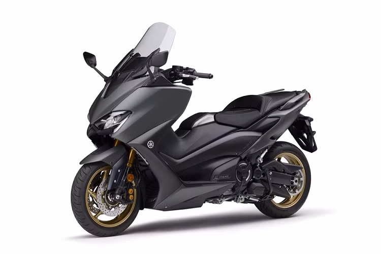 Về giá xe Yamaha TMax 560 tại Nhật Bản có giá khởi điểm 1,16 triệu Yên, tương đương 252 triệu đồng và chỉ có 1 tùy chọn màu Xanh nhám. Mặt khác, phiên bản cao cấp TMax 560 Tech Max có giá 1,29 triệu Yên, tương đương 280 triệu đồng, cho hai tùy chọn màu Xám và Đen.
