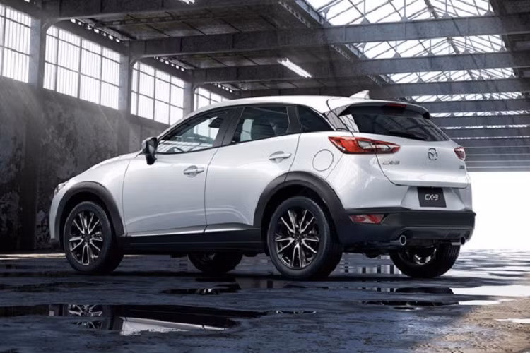 Công suất của xe từ động cơ Skyactiv-G 4 xy-lanh 2.0L vẫn không thay đổi, với công suất 148 mã lực và mô-men xoắn cực đại 198 Nm. Sức mạnh được truyền đến các bánh thông qua hộp số tự động 6 cấp.