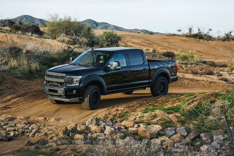 Roush trước đó đã hợp tác với 5.11 Tactical, một công ty chuyên sản xuất trang thiết bị và quần áo dành cho những người tham gia cứu nạn hỏa hoạn (lính cứu hỏa, bác sĩ, quân đội,…) Theo kế hoạch, Roush sẽ sản xuất 150 chiếc bán tải Ford F-150 bản đặc biệt dành cho năm 2020.