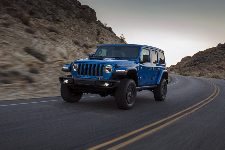 Hiện tại, giá xe Jeep Wrangler 392 sử dụng động cơ V8 vẫn chưa được hãng công bố và dự kiến xe sẽ bắt đầu được bán ra vào đầu năm sau.