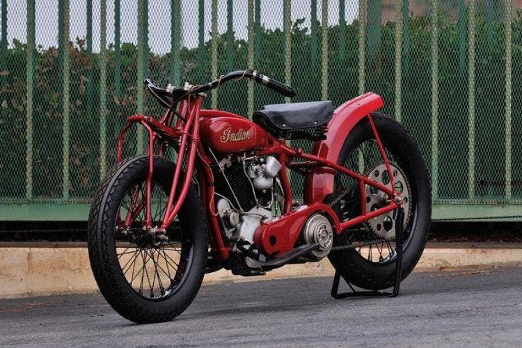 Indian Altoona Hillclimber 1928 được độ thêm một số chi tiết để vận hành trên đường đồi núi và có giá bán là 225.000 USD