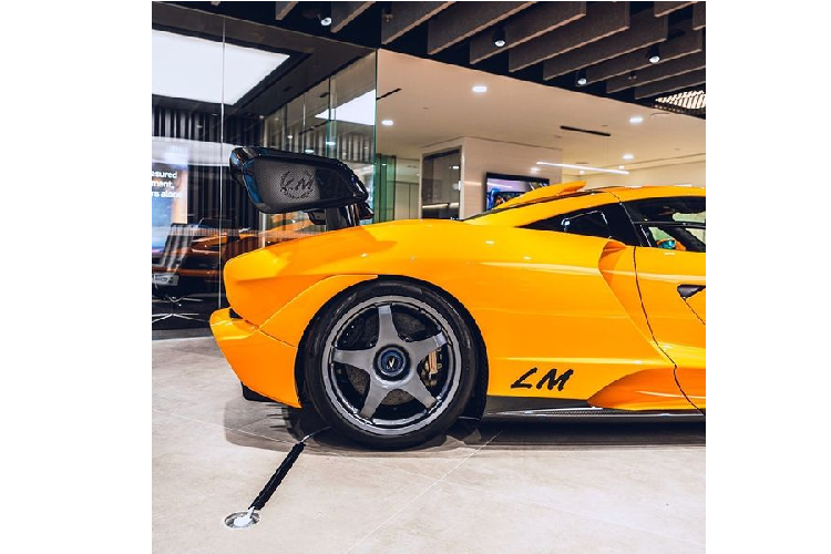 Giá xe McLaren Senna LeMans tại Hồng Kông được đồn đoán không dưới 13 triệu Dollar Hongkong (tương đương hơn 39 tỷ đồng)