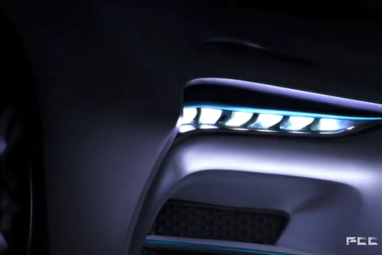 Khi hết năng lượng, XP-1 có thể sạc đầy trong chưa tới 5 phút nhờ có công nghệ lưu trữ hydro của xe. Nguồn năng lượng điện của xe được trữ trong hệ thống pin nhiên liệu thay vì các cụm pin lithium nặng nề, khiến XP-1 nhẹ hơn những xe điện thông thường mà đồng thời lại có thời gian sạc ngắn hơn và không lo pin xuống cấp.