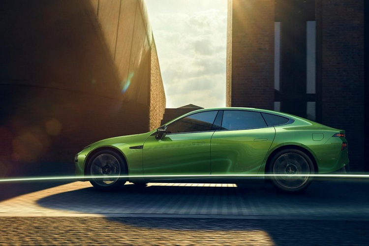 Tất nhiên, nhà sản xuất xe điện đến từ Trung Quốc không chỉ đơn thuần là thay mỗi bộ cửa cho P7 phiên bản giới hạn. Bộ cánh cửa này không chỉ mở đẹp mà ẩn chứa thiết bị radar công nghệ cao, qua đó có thể “tự động xác định chướng ngại vật và kiểm soát chuyển động của cửa trong quá trình mở.”