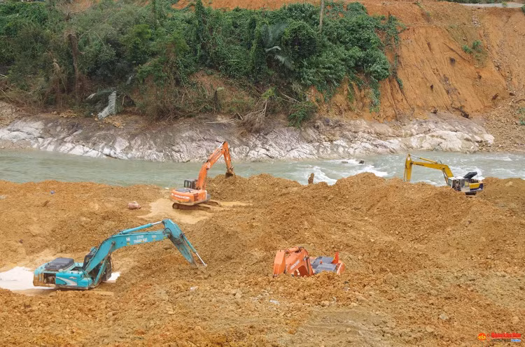 Co the nan dong song Rao Trang de tim nguoi mat tich