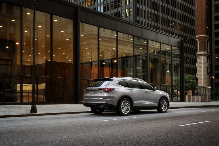 Mẫu xe SUV Acura MDX 2021 sẽ có 4 phiên bản với mức giá từ 46.900 USD đến 57.100 USD. Nếu trang bị thêm gói tùy chọn, mẫu SUV của Acura có giá lên đến hơn 60.000 USD.