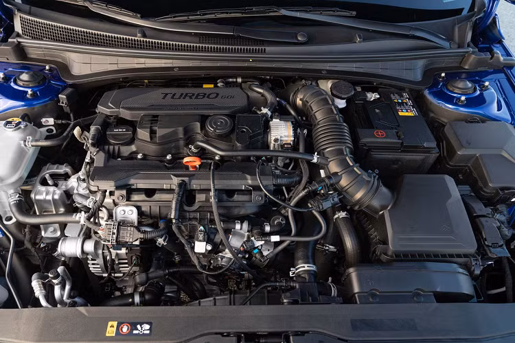 Tại Malaysia, mẫu xe sedan sedan Hyundai Elantra 2021 sẽ được trang bị duy nhất động cơ Smartstream 4 xy-lanh 1.6L với 4 chế độ lái là Eco, Smart, Sport và Comfort.