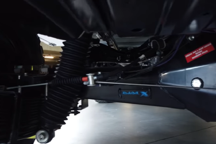 Từng cm của chiếc xe đã được chăm sóc cẩn thận để chuẩn bị hành trình đi vòng quanh nước Úc