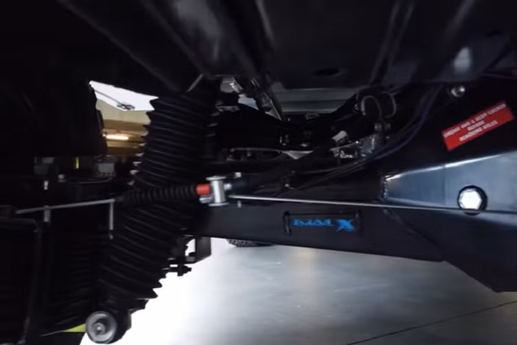 Từng cm của chiếc xe đã được chăm sóc cẩn thận để chuẩn bị hành trình đi vòng quanh nước Úc