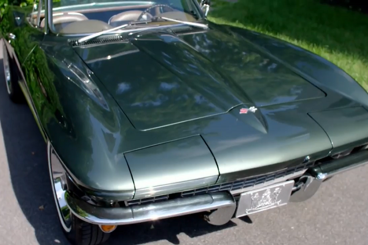 "Nhân tiện, họ nói với tôi rằng đang chế tạo một chiếc Corvette chạy điện có thể đi được 321 km/h, và nếu đó là sự thật, tôi rất mong được lái một chiếc như vậy”, ông Biden mới đây cho biết thêm. 