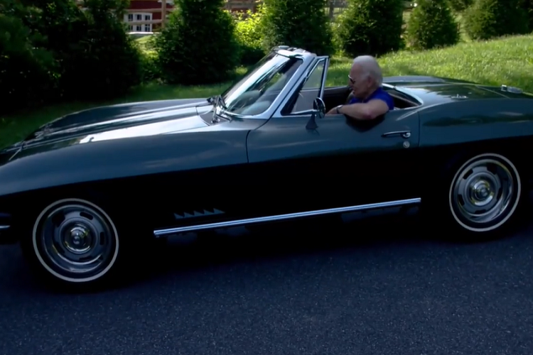 Tỷ số nén rất cao của động cơ này yêu cầu nhiên liệu phải là loại có trị số ốc-tan 103-vốn dành cho xe đua. Loại nhiên liệu này chỉ có ở một số trạm dịch vụ nhất định. Rõ ràng đây không phải là động cơ dành cho người lái xe bình thường. 