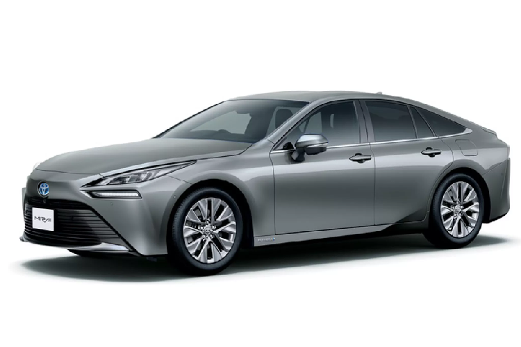 Không dừng chân ở xe hybrid, Toyota đã phát triển thế hệ thứ 2 hoàn toàn mới của mẫu sedan chạy bằng năng lượng hydro - Toyota Mirai thế hệ mới với nhiều đột phá về công nghệ. Hiện tại mẫu sedan này đã được bán ra tại thị trường quê nhà Nhật Bản từ tháng 12/2020.